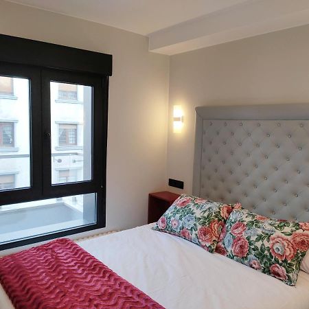 Oviedo Centro Santa Clara Piso De Lujo Apartment ภายนอก รูปภาพ