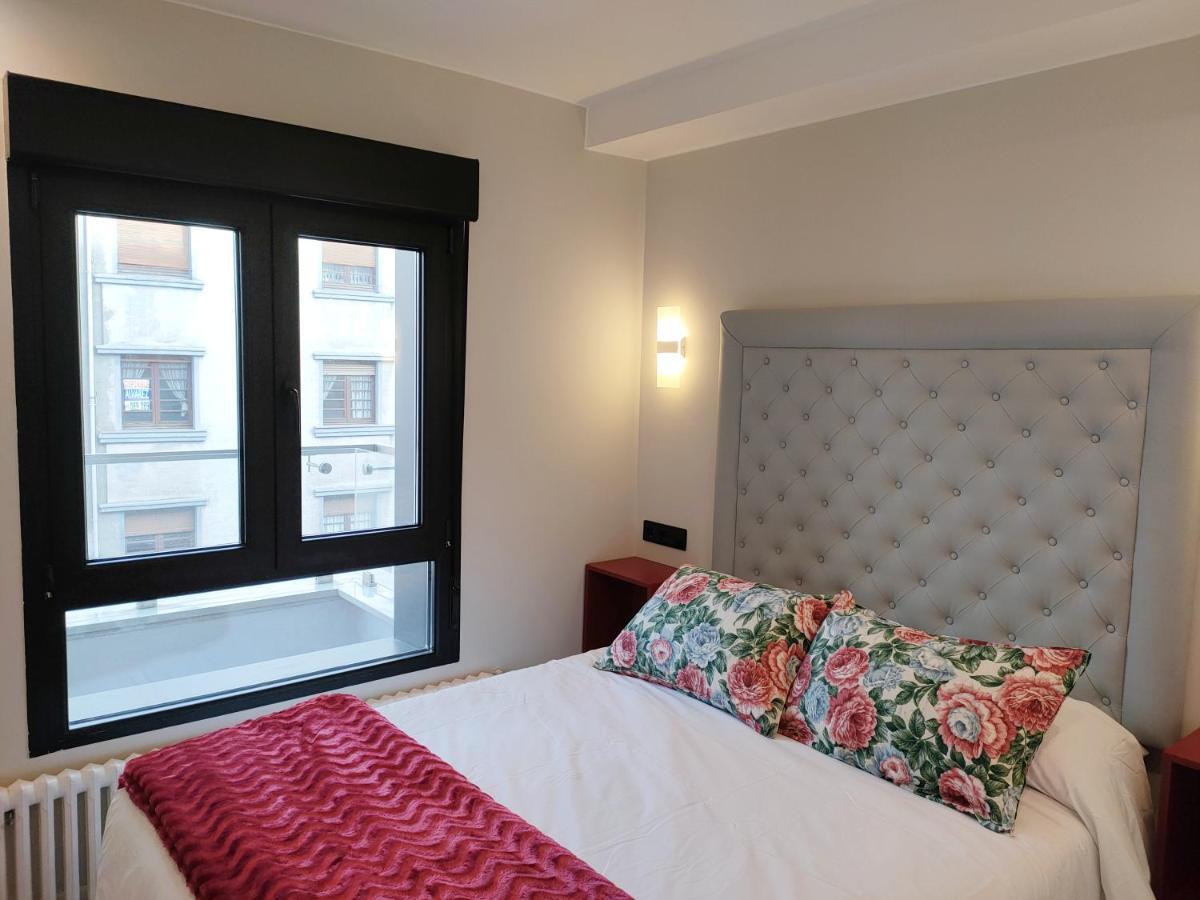 Oviedo Centro Santa Clara Piso De Lujo Apartment ภายนอก รูปภาพ